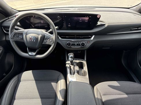 Used 2026 Buick Envista Preferred FWD image 29