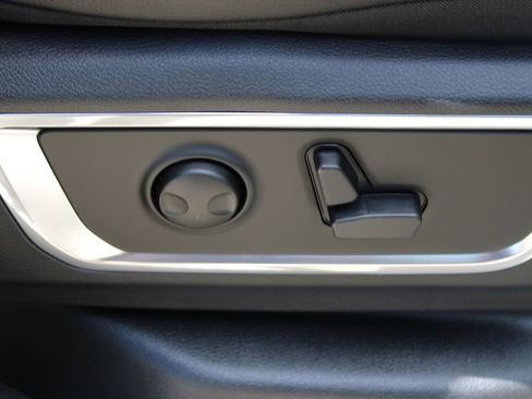 New 2026 RAM 1500 Laramie w/ Night Edition AWD/4WD image 11