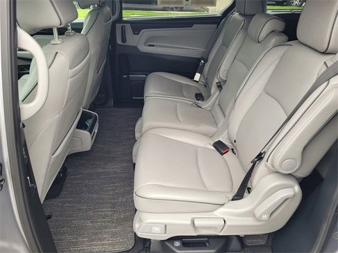 Used 2023 Honda Odyssey Elite image 8