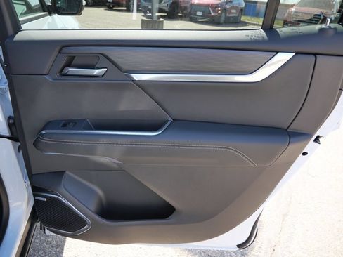 New 2026 GMC Acadia Elevation w/ Elevation Premium Package AWD/4WD image 30