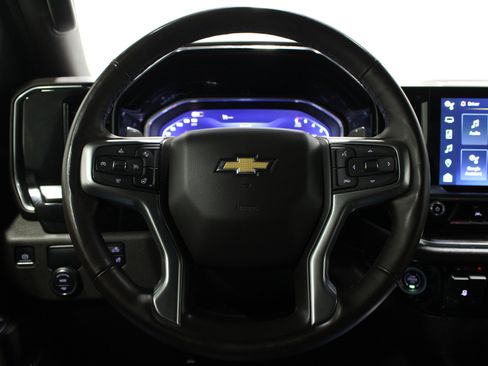 Used 2024 Chevrolet Silverado 1500 LTZ RWD image 11