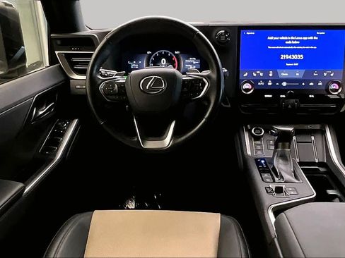 Used 2024 Lexus GX 550 AWD/4WD image 6