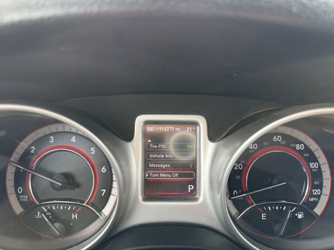 Used 2013 Dodge Journey R/T w/ Flexible Seating Group image 7