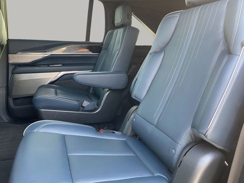 New 2025 Cadillac Escalade IQ Sport 2 AWD/4WD image 19
