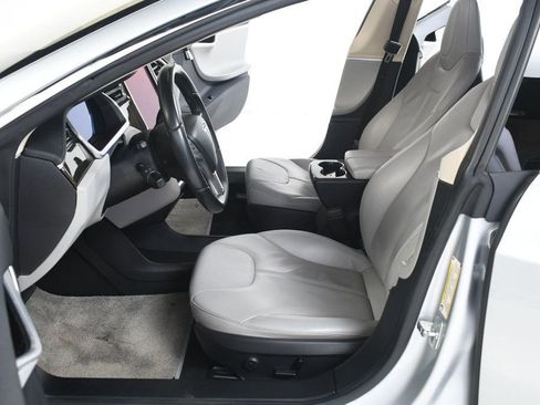 Used 2013 Tesla Model S image 28