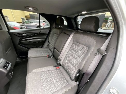 Used 2024 Chevrolet Equinox LT AWD/4WD image 15