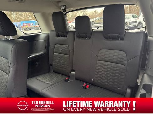 New 2026 Nissan Pathfinder SV image 31