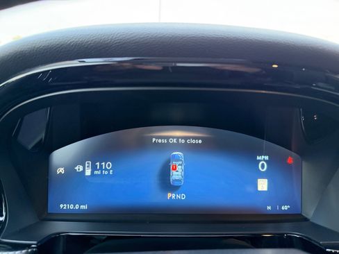 Used 2023 Lincoln Corsair Reserve w/ Equipment Group 202A image 10