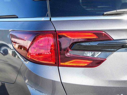 Certified 2025 Honda Odyssey EX-L image 9