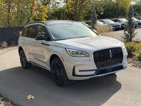 New 2026 Lincoln Corsair Reserve w/ Jet Appearance Package image 7