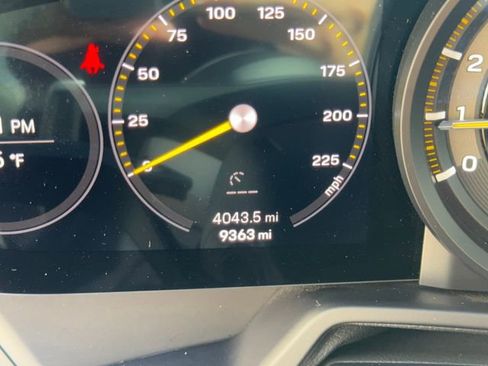 Used 2022 Porsche 911 GT3 image 18