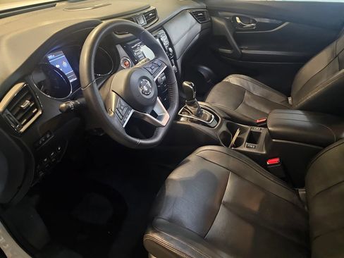 Used 2020 Nissan Rogue SL w/ Premium Package AWD/4WD image 14