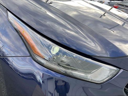 Used 2022 Toyota Highlander XSE image 34