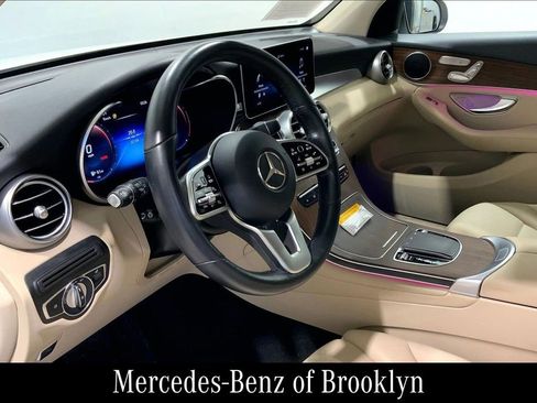 Used 2022 Mercedes-Benz GLC 300 4MATIC image 19