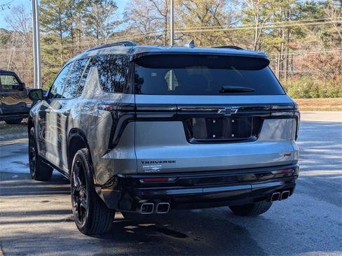Certified 2024 Chevrolet Traverse RS image 4