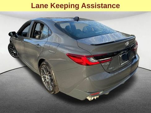 Used 2025 Toyota Camry XSE FWD image 8