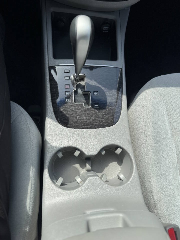 Used 2008 Hyundai Santa Fe GLS FWD image 13
