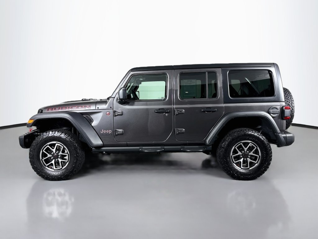 Used 2025 Jeep Wrangler Unlimited Rubicon w/ Steel Bumper Group AWD/4WD image 5