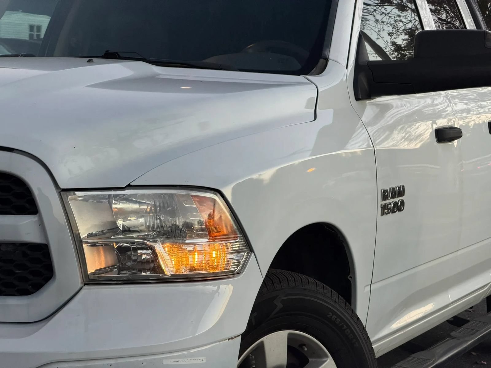 Used 2016 RAM 1500 Tradesman w/ Chrome Appearance Group AWD/4WD image 3