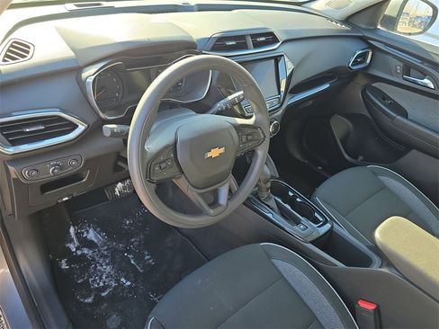 Used 2023 Chevrolet TrailBlazer LT w/ Convenience Package image 10