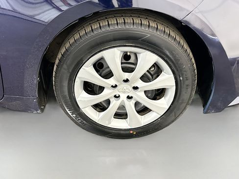 Used 2023 Toyota Corolla LE FWD image 31