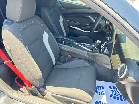 Used 2021 Chevrolet Camaro LT RWD image 25