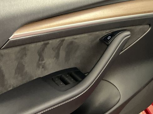 Used 2023 Tesla Model 3 Standard Range image 15