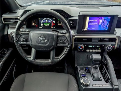 Used 2024 Toyota Tacoma SR5 AWD/4WD image 26