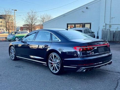 Used 2022 Audi S8 image 4