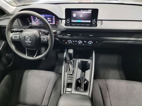 Certified 2023 Honda Accord EX image 29