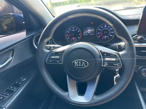 Used 2021 Kia Forte LXS FWD image 30
