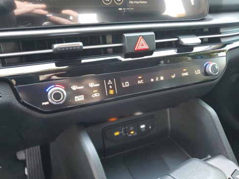 New 2026 Kia Sportage SX FWD image 14