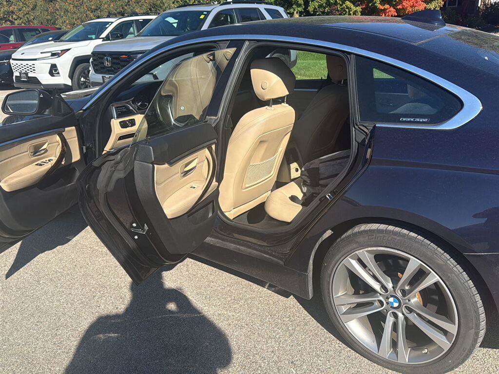 Used 2019 BMW 430i Gran Coupe xDrive w/ Convenience Package AWD/4WD image 9