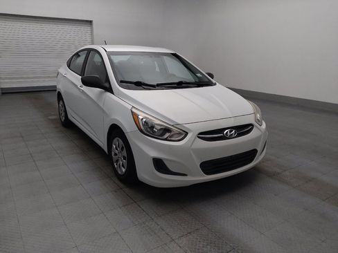 Used 2015 Hyundai Accent GLS FWD image 13