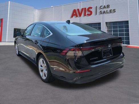 Used 2025 Honda Accord LX image 9