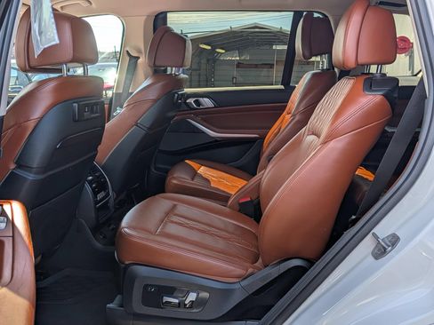 Used 2019 BMW X7 xDrive40i w/ Premium Package AWD/4WD image 6
