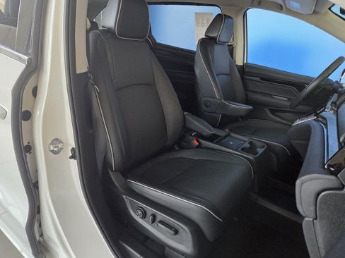 Certified 2025 Honda Odyssey Elite image 24