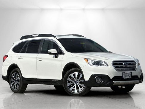 Used 2015 Subaru Outback 3.6R Limited image 1