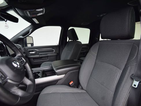 Used 2024 RAM 3500 Big Horn w/ Night Edition image 19