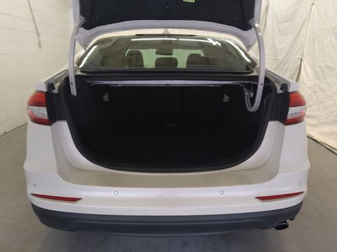 Used 2020 Ford Fusion SE w/ Equipment Group 151A image 29