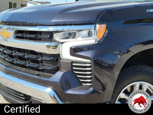 Used 2023 Chevrolet Silverado 1500 LT AWD/4WD image 11