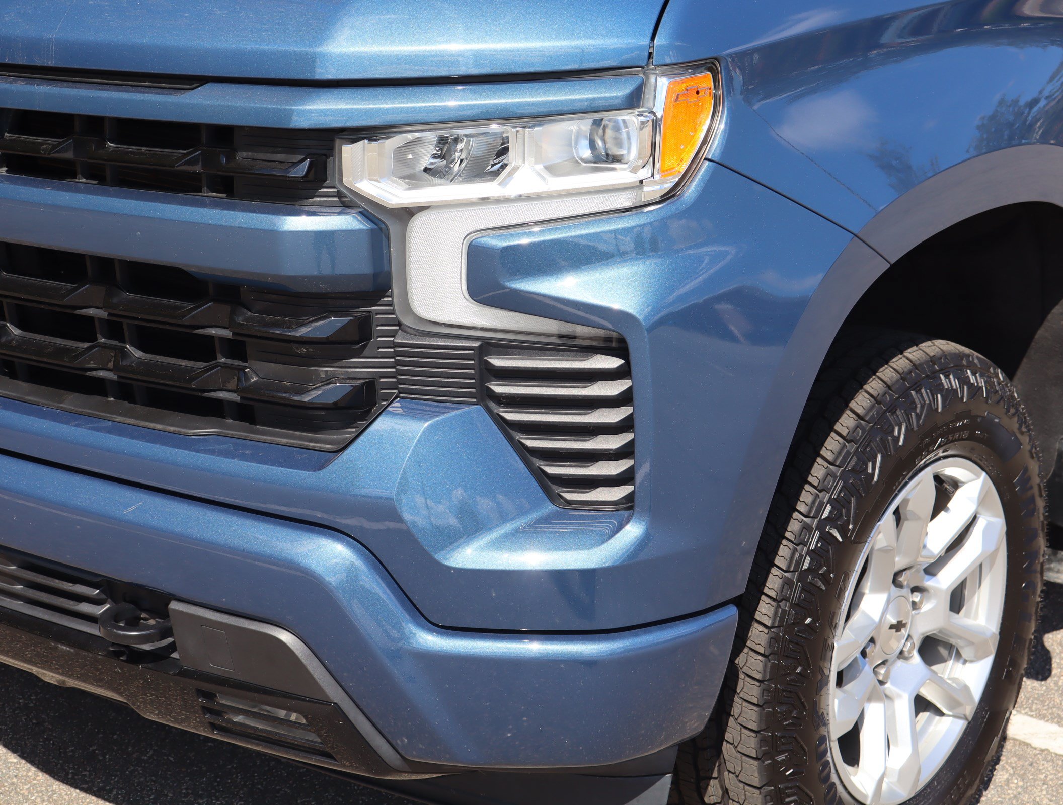 Used 2024 Chevrolet Silverado 1500 RST w/ Convenience Package II AWD/4WD image 11