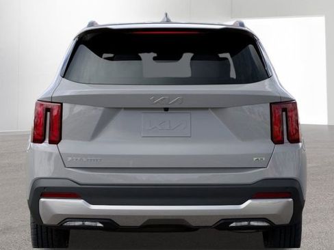 New 2026 Kia Sorento S image 13