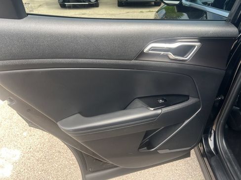 Certified 2023 Kia Sportage EX FWD image 10