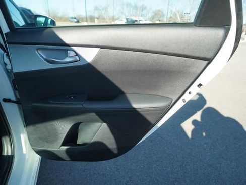 Used 2024 Kia Forte LX image 23