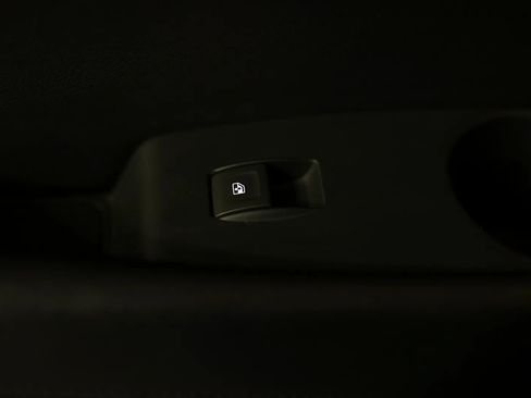 Used 2019 Cadillac Escalade ESV Luxury image 30