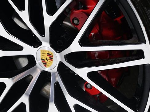 Certified 2023 Porsche Macan S image 27