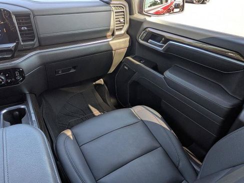 Certified 2025 Chevrolet Silverado 1500 RST w/ Convenience Package II AWD/4WD image 17