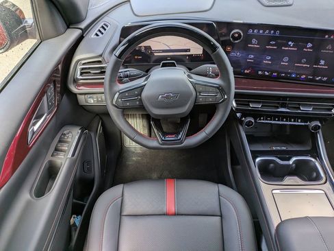 New 2026 Chevrolet Traverse RS image 17