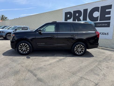 Used 2025 Ford Expedition Platinum AWD/4WD image 10